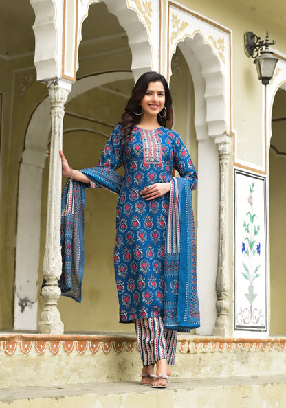 Closet Women Printed Kurta and Pant Set With Dupatta