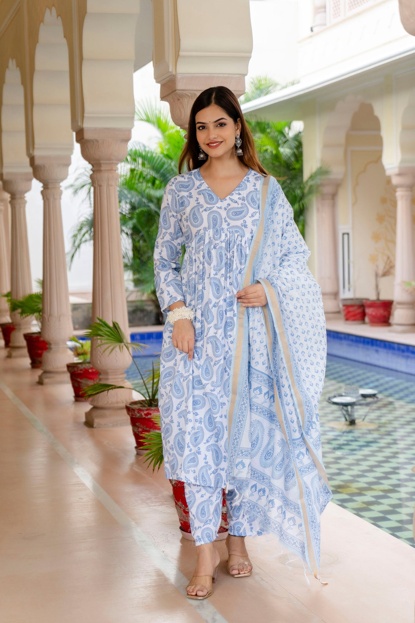 Women Printed Kurta Set With Pant And dupatta