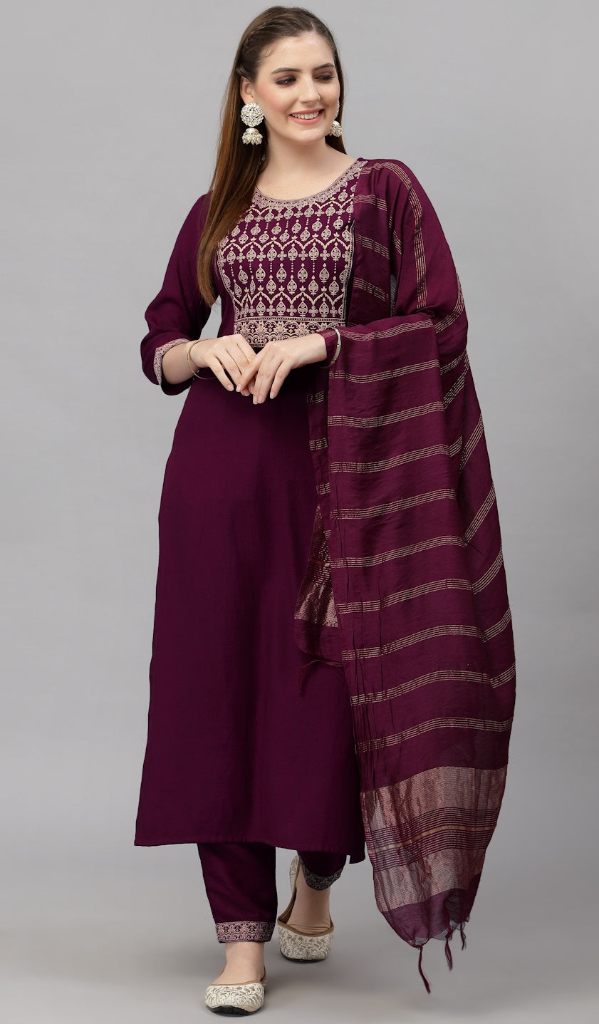 Women Cotton Blend Kurta Pant Dupatta Set