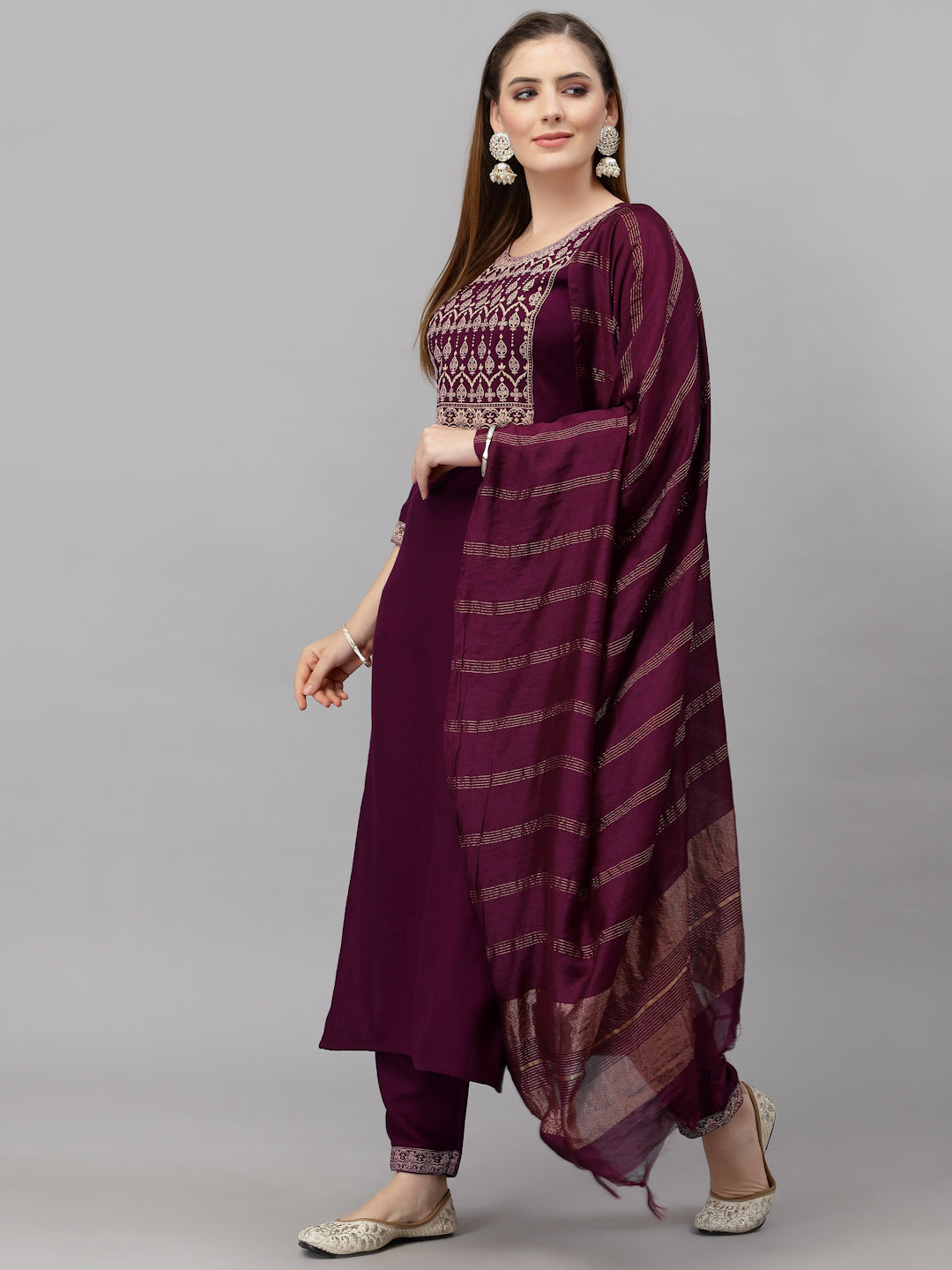 Women Cotton Blend Kurta Pant Dupatta Set